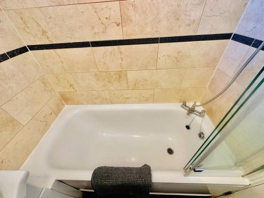 3 Bed Sky Apartment Se15 Peckham London Eksteriør bilde