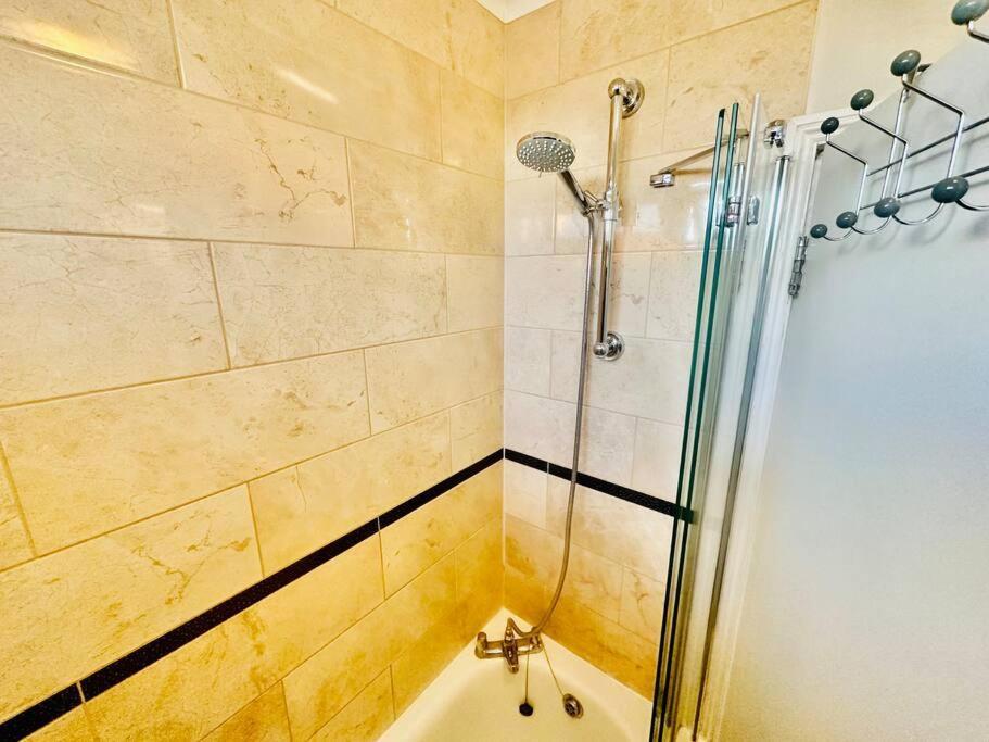 3 Bed Sky Apartment Se15 Peckham London Eksteriør bilde